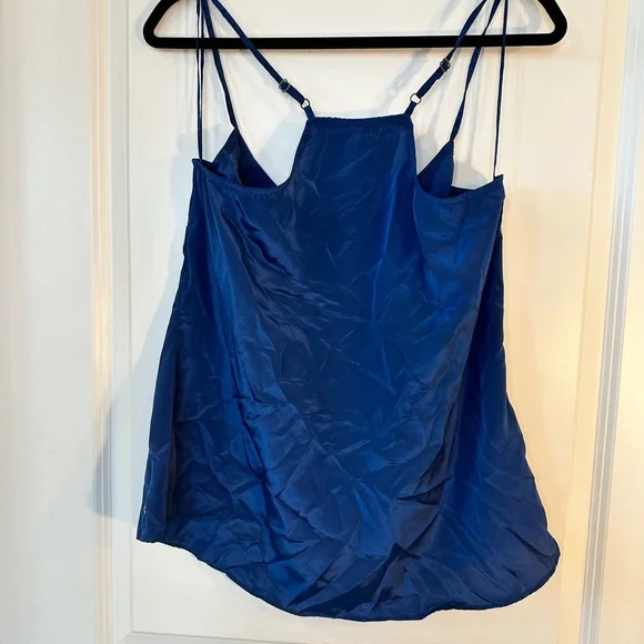 Willow & Clay Navy with Gold Metal Stars on Front Sleeveless Tank, size Large - Picture 2 of 9